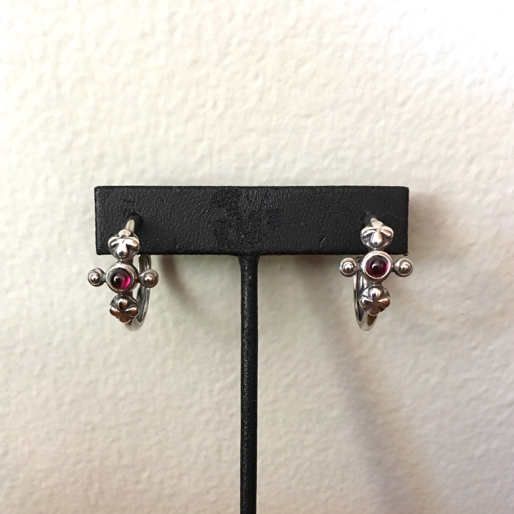 Vintage 90’s Museum Company Silver/ Garnet Cross 
Earrings